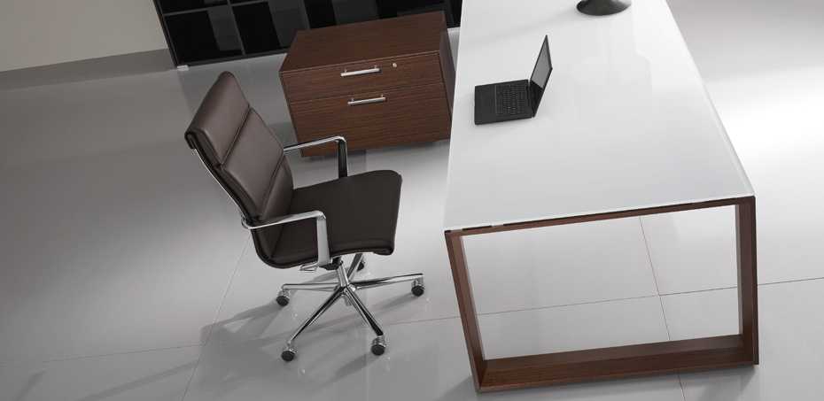 Executive modern office desk Arche by Bralco